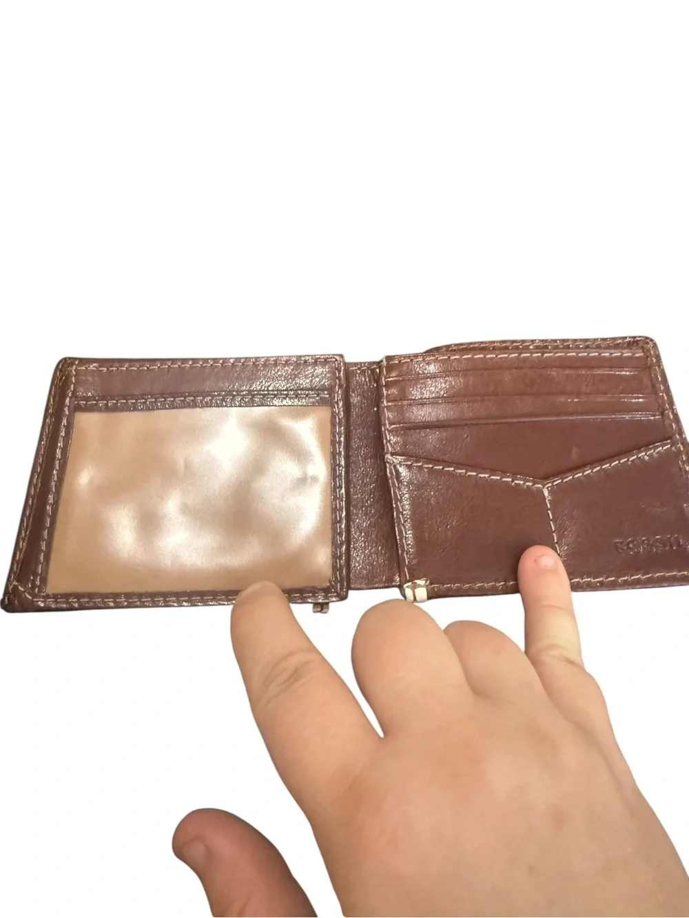 Fossil compact wallet